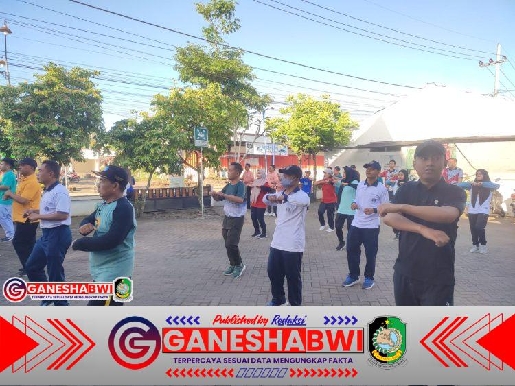 Senam Aerobik dan Kebugaran Antar Instansi Kecamatan Purwoharjo Senam Aerobik dan Kebugaran Antar Instansi Kecamatan Purwoharjo