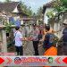 Rumah Roboh di Desa Songgon, Polisi dan Warga Sigap Bantu Bersihkan Puing