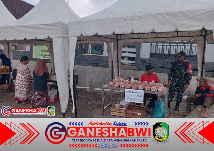 Babinsa Kawal Pasar Murah di Songgon, Warga Serbu Kebutuhan Pokok Harga Miring Babinsa Kawal Pasar Murah di Songgon, Warga Serbu Kebutuhan Pokok Harga Miring