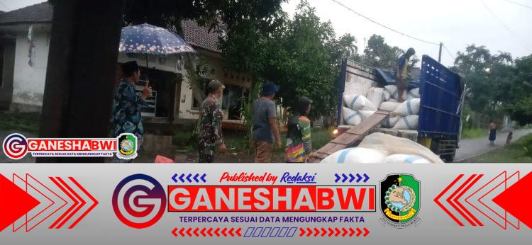 Babinsa Koramil Songgon Kawal Penyerapan Gabah Petani oleh Bulog, Dukung Ketahanan Pangan Babinsa Koramil Songgon Kawal Penyerapan Gabah Petani oleh Bulog, Dukung Ketahanan Pangan