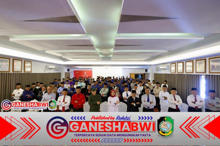 Bupati Ipuk Bekali ASN Banyuwangi Wawasan City Branding untuk Tingkatkan Kinerja dan Citra Daerah Bupati Ipuk Bekali ASN Banyuwangi Wawasan City Branding untuk Tingkatkan Kinerja dan Citra Daerah