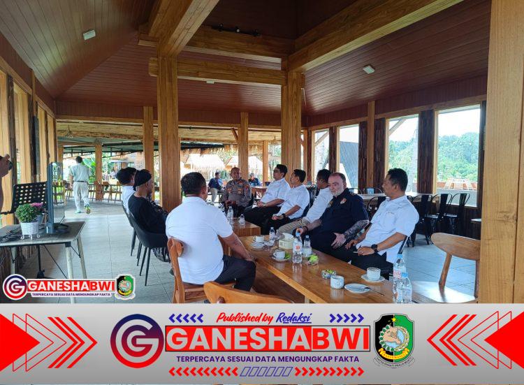 Kombes Pol H. Rachmat Kurniawan Resmi Nahkodai IKASI Banyuwangi 2025-2029 Kombes Pol H. Rachmat Kurniawan Resmi Nahkodai IKASI Banyuwangi 2025-2029