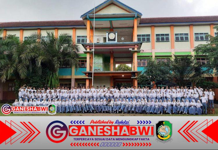 Dari SMEA Wiyata hingga Mandiri, Begini Sejarah Berdirinya SMK Negeri Kalibaru Banyuwangi Dari SMEA Wiyata hingga Mandiri, Begini Sejarah Berdirinya SMK Negeri Kalibaru Banyuwangi