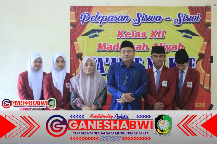 MA'ARIF NU KYF Banyuwangi Gelar Pelepasan Siswa Kelas XII, Tanamkan Nilai Akhlak dan Ilmu untuk Masa Depan MA'ARIF NU KYF Banyuwangi Gelar Pelepasan Siswa Kelas XII, Tanamkan Nilai Akhlak dan Ilmu untuk Masa Depan