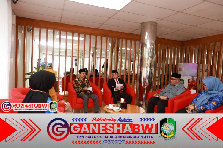 Pemkab Banyuwangi Dukung Percepatan Sertifikasi Aset Wakaf Berbasis Digital Pemkab Banyuwangi Dukung Percepatan Sertifikasi Aset Wakaf Berbasis Digital