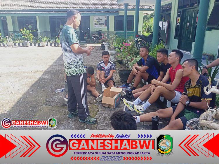 Koramil 0825/09 Tegaldlimo Latih Fisik dan Mental Calon Prajurit TNI