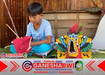 Bocah SD Banyuwangi Raup Cuan dari Hobi Bikin Kostum Jaranan dan Barong