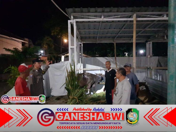 Polresta Banyuwangi Tinjau Kesehatan Hewan Kurban di Masjid Al-Ma'Arif Karang Agung