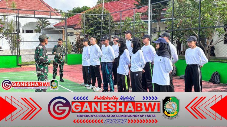 Kodim 0825 Banyuwangi Latih PBB dan Tata Upacara untuk CPNS Kejaksaan 2025 Kodim 0825 Banyuwangi Latih PBB dan Tata Upacara untuk CPNS Kejaksaan 2025