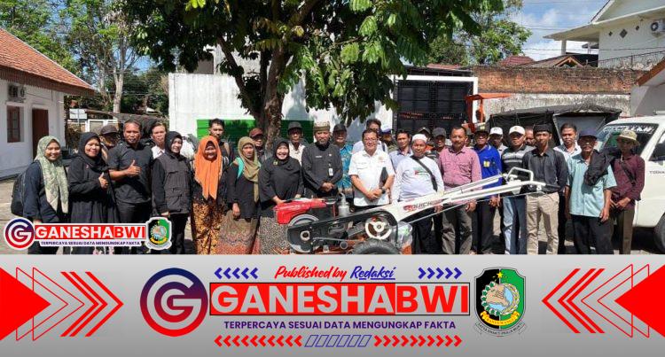 Sonny T. Danaparamita Salurkan Alsintan untuk Petani Banyuwangi, Dorong Efisiensi dan Produktivitas