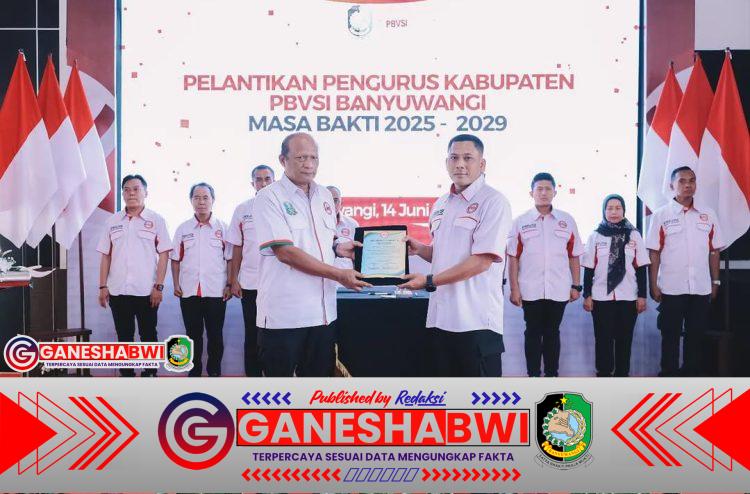 Kapolda Jatim Lantik Pengurus PBVSI Banyuwangi Saat Kunjungan Kerja ke Polresta Kapolda Jatim Lantik Pengurus PBVSI Banyuwangi Saat Kunjungan Kerja ke Polresta