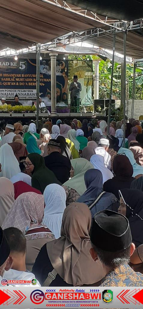 1.500 Jamaah Padati Istighosah Ihsaniyah di Ponpes Darunnajah Anabawi Sukorejo, TNI-Polri dan Tokoh Agama Hadir Merajut Spirit Kebersamaan 1.500 Jamaah Padati Istighosah Ihsaniyah di Ponpes Darunnajah Anabawi Sukorejo, TNI-Polri dan Tokoh Agama Hadir Merajut Spirit Kebersamaan