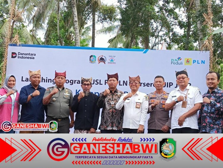 PLN Luncurkan Program TJSL di Kampoeng Batara Papring, Kasdim 0825 Banyuwangi Apresiasi Upaya Pemberdayaan Warga