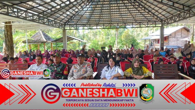 Babinsa Koramil Songgon Dukung Pentas Seni TK Sayuwiwit, Tumbuhkan Kreativitas Anak Sejak Dini Babinsa Koramil Songgon Dukung Pentas Seni TK Sayuwiwit, Tumbuhkan Kreativitas Anak Sejak Dini