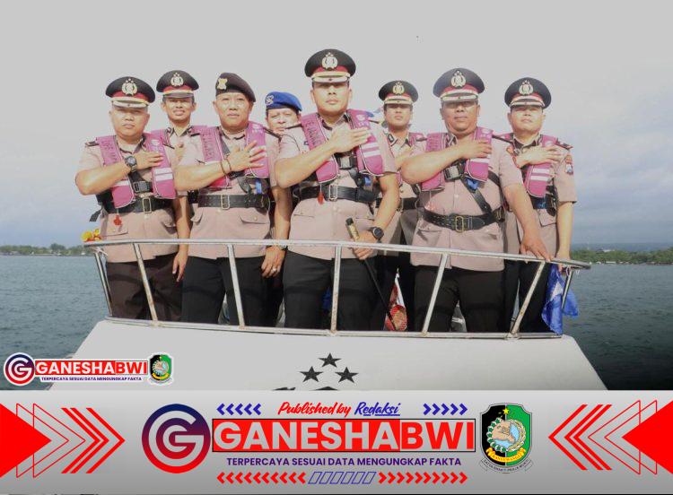 Kapolresta Banyuwangi Pimpin Tabur Bunga di Pantai Boom Peringati Hari Bhayangkara ke-79