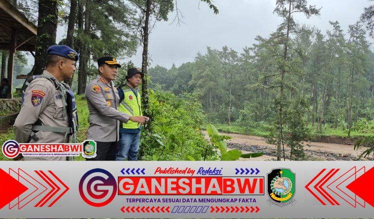 Kapolresta Banyuwangi Tinjau Langsung Lokasi Pencarian Pelajar Hanyut di Sungai Badeng