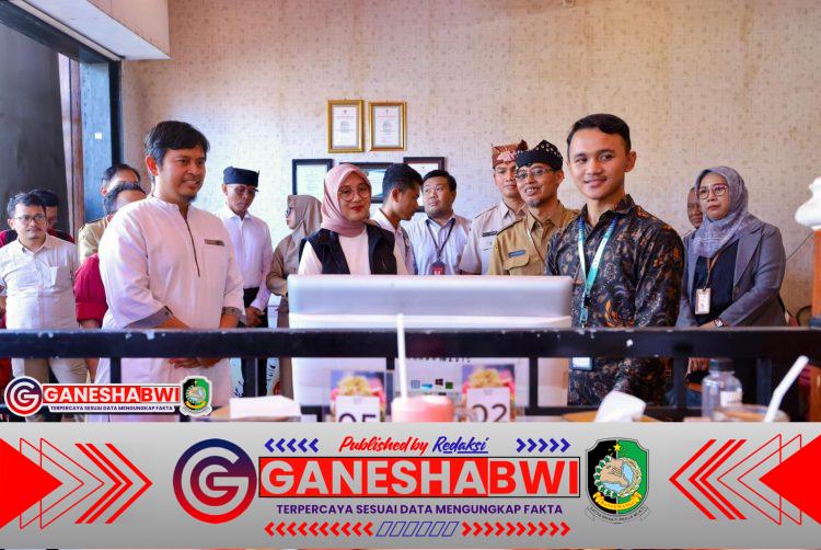 Kulineran di Banyuwangi Bisa Dapat Hadiah iPhone, Motor, hingga Umroh Kulineran di Banyuwangi Bisa Dapat Hadiah iPhone, Motor, hingga Umroh