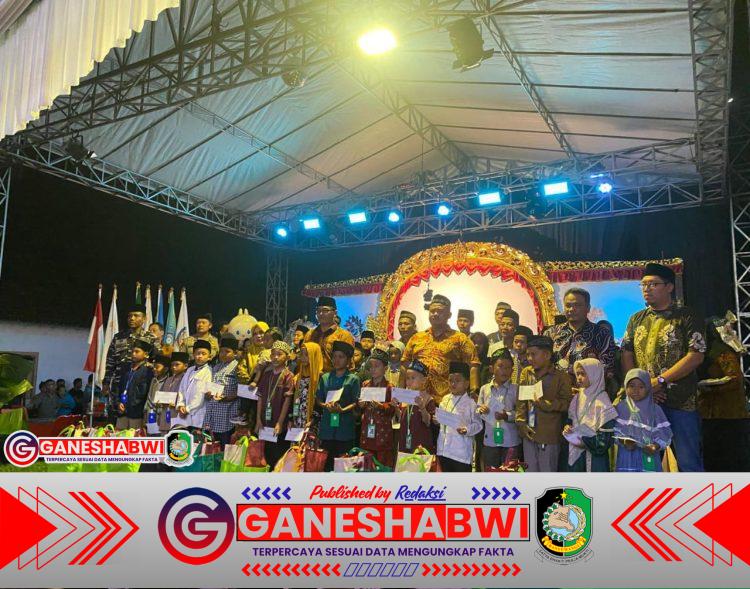 Koramil Pesanggaran Amankan Pagelaran Wayang Kulit Bersih Desa Kandangan Koramil Pesanggaran Amankan Pagelaran Wayang Kulit Bersih Desa Kandangan