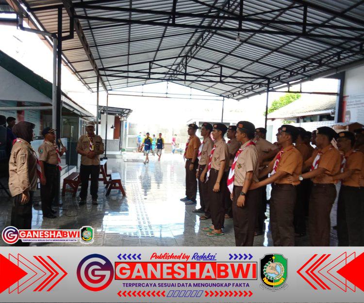 WBP Lapas Banyuwangi Antusias Ikuti Pengenalan Upacara Penegak dari Kwarcab Pramuka WBP Lapas Banyuwangi Antusias Ikuti Pengenalan Upacara Penegak dari Kwarcab Pramuka
