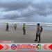 Danramil 0825/09 Tegaldlimo Pimpin Penyisiran Pantai Cari Korban KMP Tunu Pratama Jaya Hari ke-3