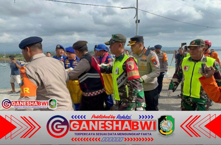 Satu Jenazah Diduga Korban KMP Tunu Pratama Jaya Ditemukan di Pantai Boom Satu Jenazah Diduga Korban KMP Tunu Pratama Jaya Ditemukan di Pantai Boom