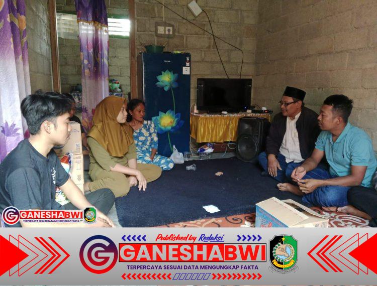 Babinsa Sambangi Rumah Korban KMP Tunu Pratama Jaya di Desa Bunder, Beri Dukungan Moril Babinsa Sambangi Rumah Korban KMP Tunu Pratama Jaya di Desa Bunder, Beri Dukungan Moril