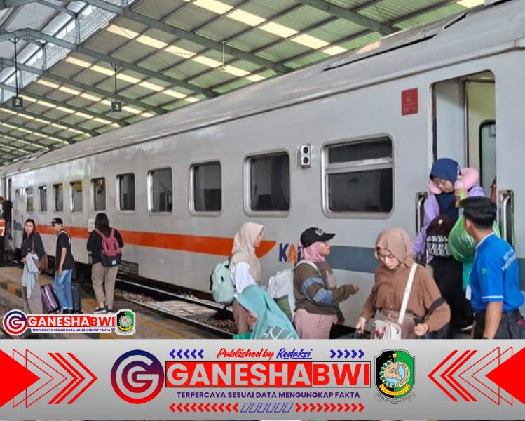 Bundling Tiket BEC Dongkrak Penumpang Kereta ke Banyuwangi, Ribuan Wisatawan Serbu Stasiun Bundling Tiket BEC Dongkrak Penumpang Kereta ke Banyuwangi, Ribuan Wisatawan Serbu Stasiun