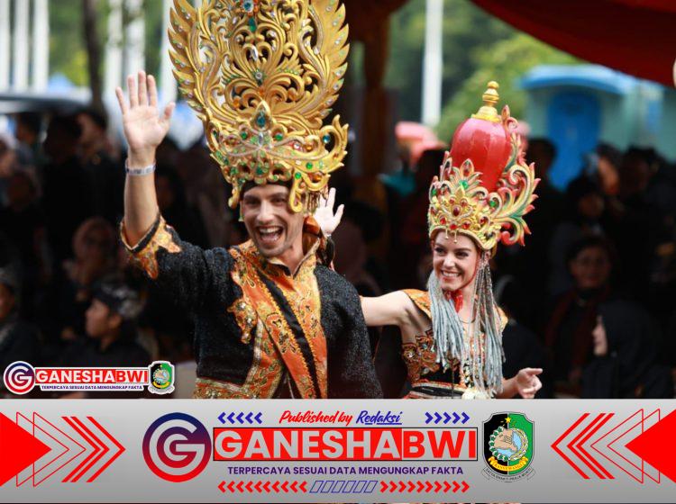 Kemenpar: Banyuwangi Ethno Carnival Sudah Bertaraf Nasional dan Internasional Kemenpar: Banyuwangi Ethno Carnival Sudah Bertaraf Nasional dan Internasional