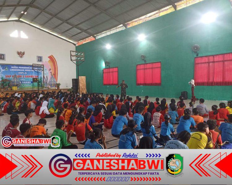 Babinsa Dampingi MPLS di SMPN 2 Gambiran, Wujudkan Generasi Unggul dan Berkarakter Babinsa Dampingi MPLS di SMPN 2 Gambiran, Wujudkan Generasi Unggul dan Berkarakter
