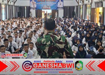 TNI Kalibaru Edukasi Ratusan Siswa SMKN Soal Mitigasi Bencana Saat MPLS