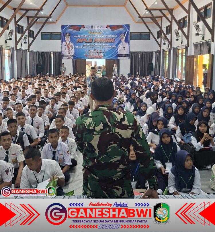 TNI Kalibaru Edukasi Ratusan Siswa SMKN Soal Mitigasi Bencana Saat MPLS