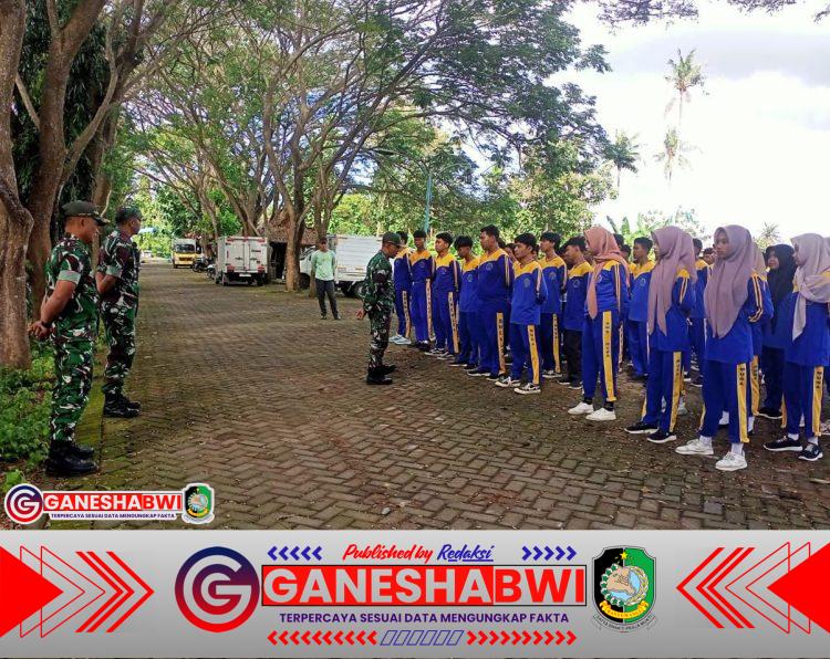 Koramil 0825/09 Tegaldlimo Latih Siswa SMK Lewat Bintalsik, Siapkan Generasi Tangguh dan Disiplin Koramil 0825/09 Tegaldlimo Latih Siswa SMK Lewat Bintalsik, Siapkan Generasi Tangguh dan Disiplin