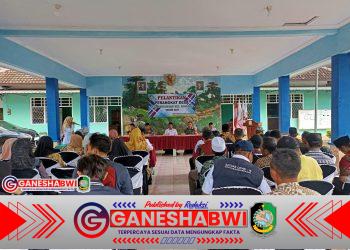 Babinsa Koramil Songgon Hadiri Pelantikan Perangkat Desa Bangunsari, Dorong Sinergi Produktif di Tingkat Desa