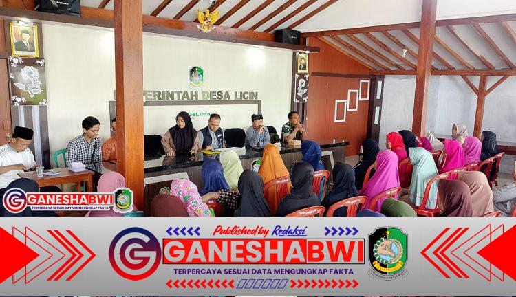Kodim 0825/Banyuwangi Kawal Pembagian Bantuan Pangan untuk 378 Warga Desa Licin Kodim 0825/Banyuwangi Kawal Pembagian Bantuan Pangan untuk 378 Warga Desa Licin