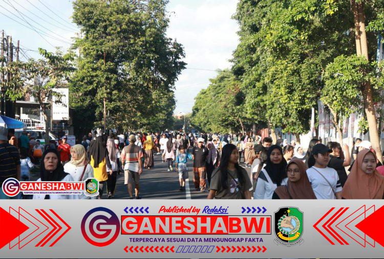 CFD di Jalan A. Yani Banyuwangi Diserbu Ribuan Warga dan Wisatawan, Bupati Rencana Perluas Area CFD di Jalan A. Yani Banyuwangi Diserbu Ribuan Warga dan Wisatawan, Bupati Rencana Perluas Area