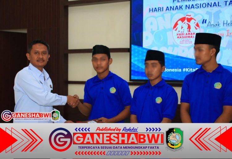 Tiga Anak Binaan Lapas Banyuwangi Dapat Remisi di Hari Anak Nasional 2025 Tiga Anak Binaan Lapas Banyuwangi Dapat Remisi di Hari Anak Nasional 2025