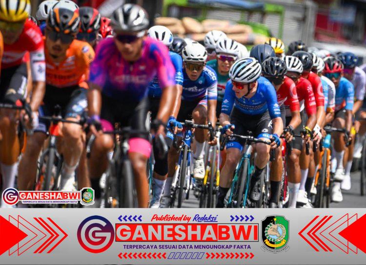 Etape Kedua TdBI 2025 Uji Ketangguhan Pembalap di Rute Paving Menanjak Etape Kedua TdBI 2025 Uji Ketangguhan Pembalap di Rute Paving Menanjak