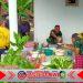 Hangatnya Kebersamaan Satgas TMMD dan Warga Seneporejo Saat Makan Bersama