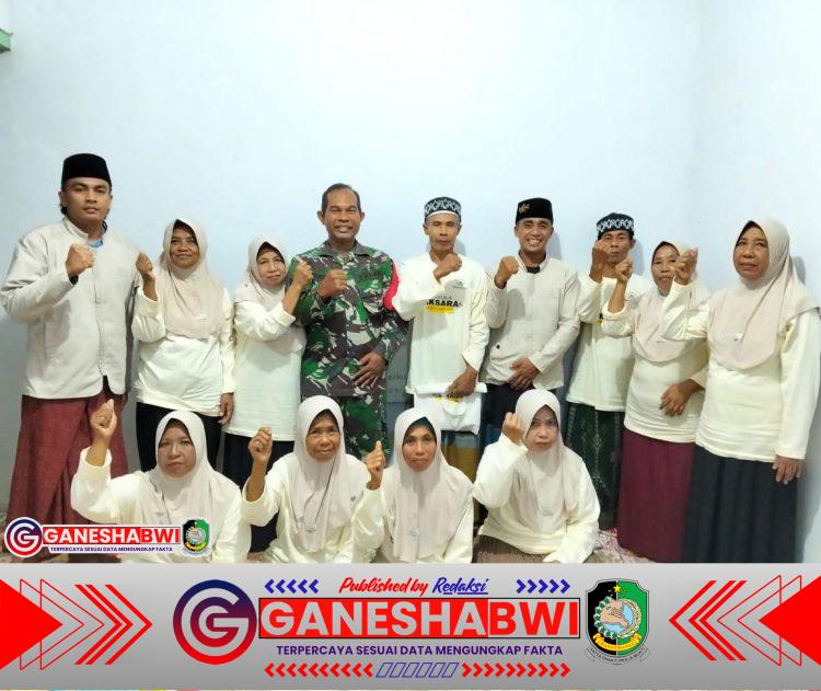 Babinsa Serka Poniran Sabar Mengajar Warga Belajar, Program Keaksaraan Disambut Antusias Babinsa Serka Poniran Sabar Mengajar Warga Belajar, Program Keaksaraan Disambut Antusias