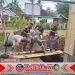 Babinsa dan Satgas TMMD 125 Kerja Keras Bangun MCK di Desa Siliragung
