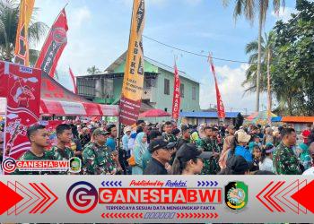 Satgas TMMD Meriahkan Jalan Sehat HUT RI di Ponpes Darul Muttaqin