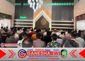 Polresta Banyuwangi Gelar Sholat Ghaib untuk Doakan Pengemudi Ojek Online