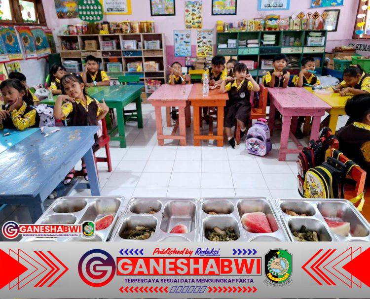 Program Makan Bergizi Gratis Hari ke-5 Sasar 3.323 Siswa di Siliragung Program Makan Bergizi Gratis Hari ke-5 Sasar 3.323 Siswa di Siliragung