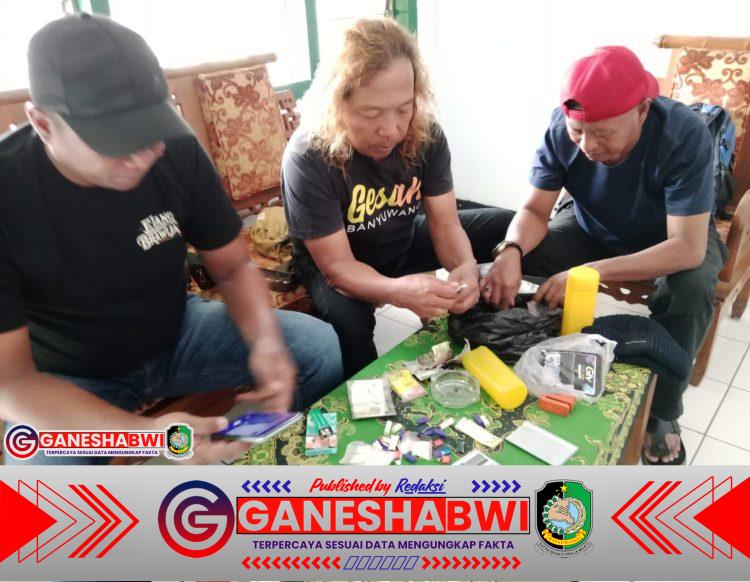 TNI Kodim 0825 Banyuwangi Bongkar 34 Paket Sabu Siap Edar di Karangbendo TNI Kodim 0825 Banyuwangi Bongkar 34 Paket Sabu Siap Edar di Karangbendo