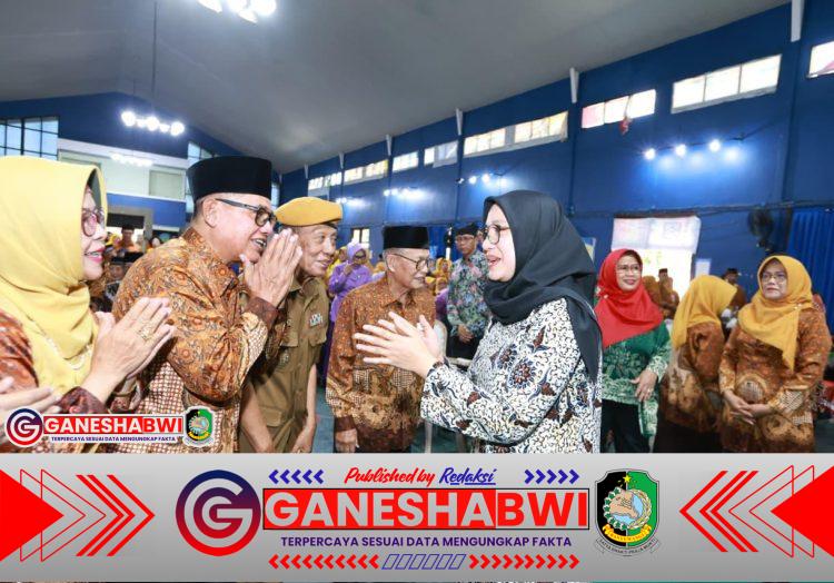 HUT ke-63 PWRI Banyuwangi, Bupati Ipuk: Pensiunan Adalah Laboratorium Hidup untuk ASN Muda HUT ke-63 PWRI Banyuwangi, Bupati Ipuk: Pensiunan Adalah Laboratorium Hidup untuk ASN Muda