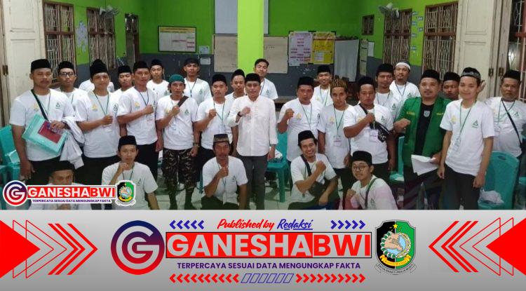 Robaitulloh Salim Beri Motivasi Leadership di PKD GP Ansor Cluring