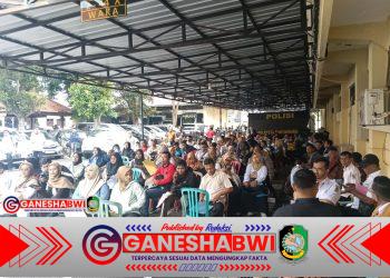 Pemohon SKCK PPPK Paruh Waktu Membludak, Polresta Banyuwangi Layani dengan Sepenuh Hati Pemohon SKCK PPPK Paruh Waktu Membludak, Polresta Banyuwangi Layani dengan Sepenuh Hati