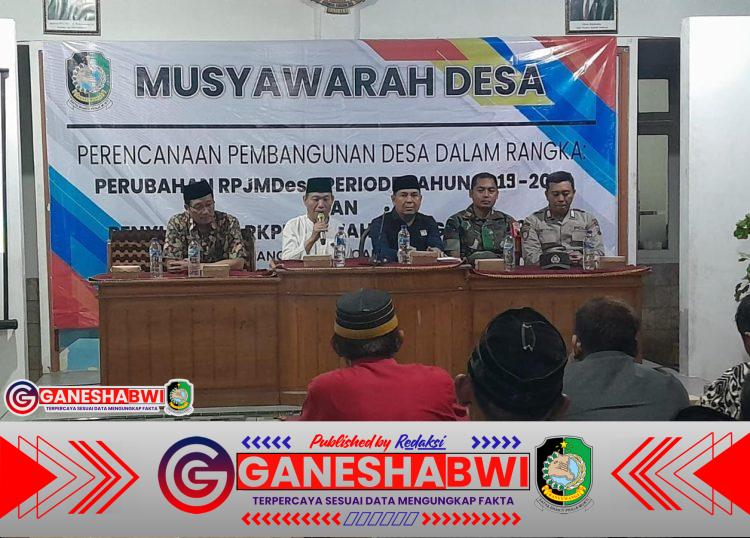 Babinsa Hadiri Musrenbangdes Desa Lemahbangkulon untuk RPJMDesa dan RKPDesa 2025 Babinsa Hadiri Musrenbangdes Desa Lemahbangkulon untuk RPJMDesa dan RKPDesa 2025