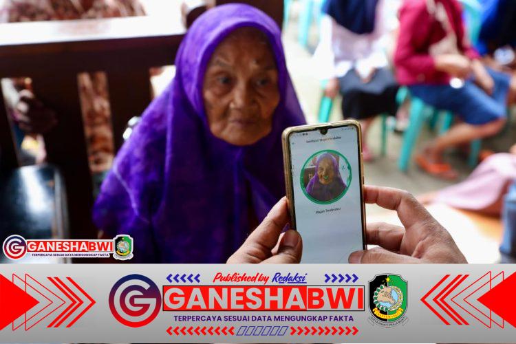 Banyuwangi Jadi Pilot Project Nasional, Uji Coba Digitalisasi Bansos Resmi Dimulai