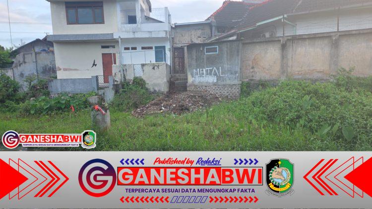 Warga Lingkungan Mengecam: Limbah Dibuang ke Sungai, Kandang Kambing Berdiri di Atas Aliran Air